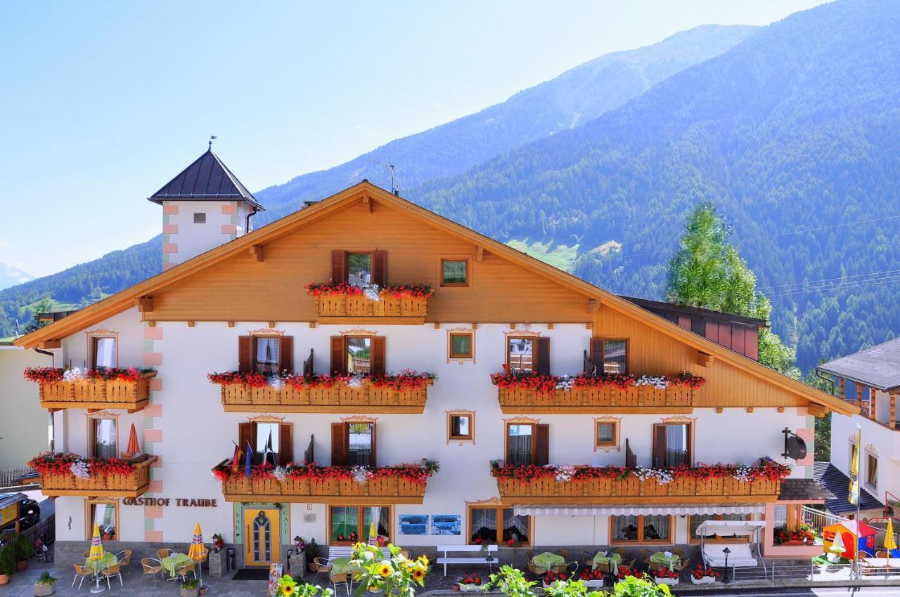 Hotel Traube - Stelvio Exterior photo