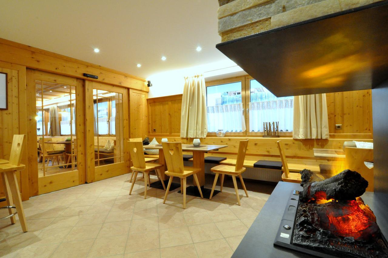 Hotel Traube - Stelvio Exterior photo